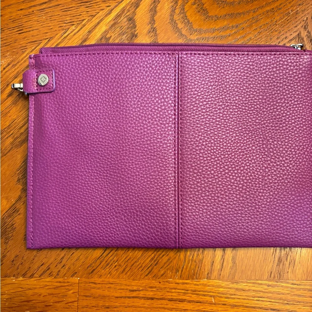 Jewell by Thirty-One magenta wristlet NWOT - Picture 5 of 5